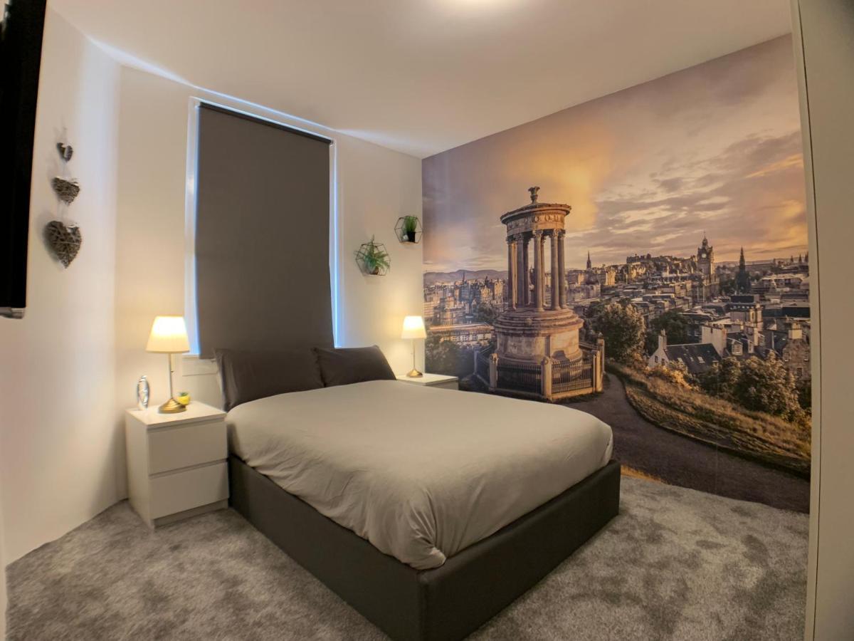 Maria- Bright And Modern City Center Apartment . Единбург Екстер'єр фото